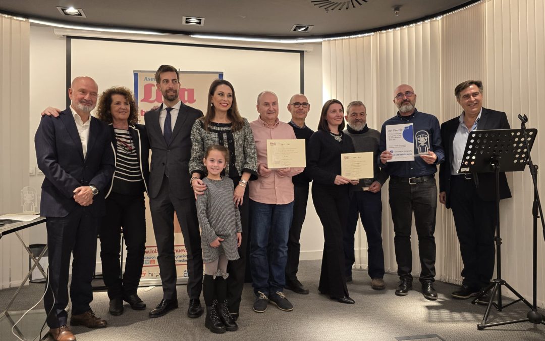 Entrega de premios del 6º concurso de fotografía organizado por la Asociación «Lola busca nueva imagen»